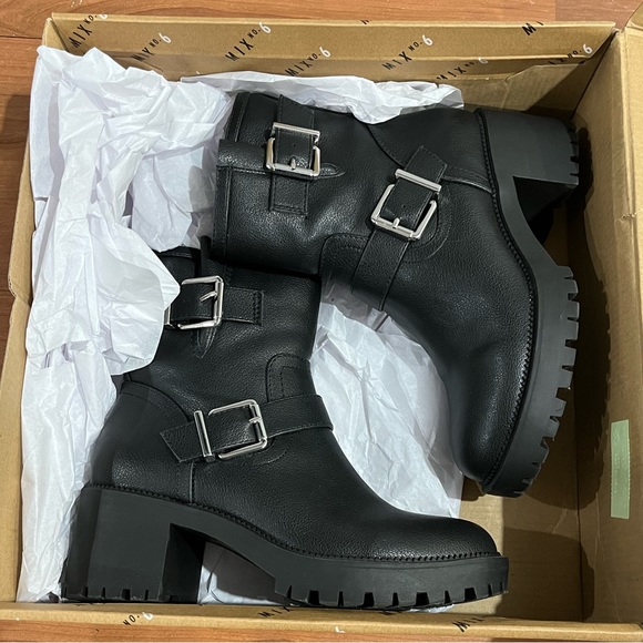 MIX NO. 6 BLACK BOOTIE - Picture 2 of 6